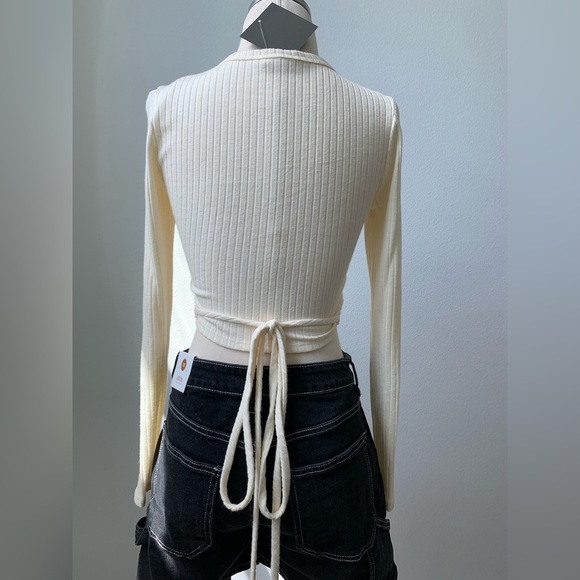 Vanilla Long Sleeve Wrap Top - Picture 13 of 14